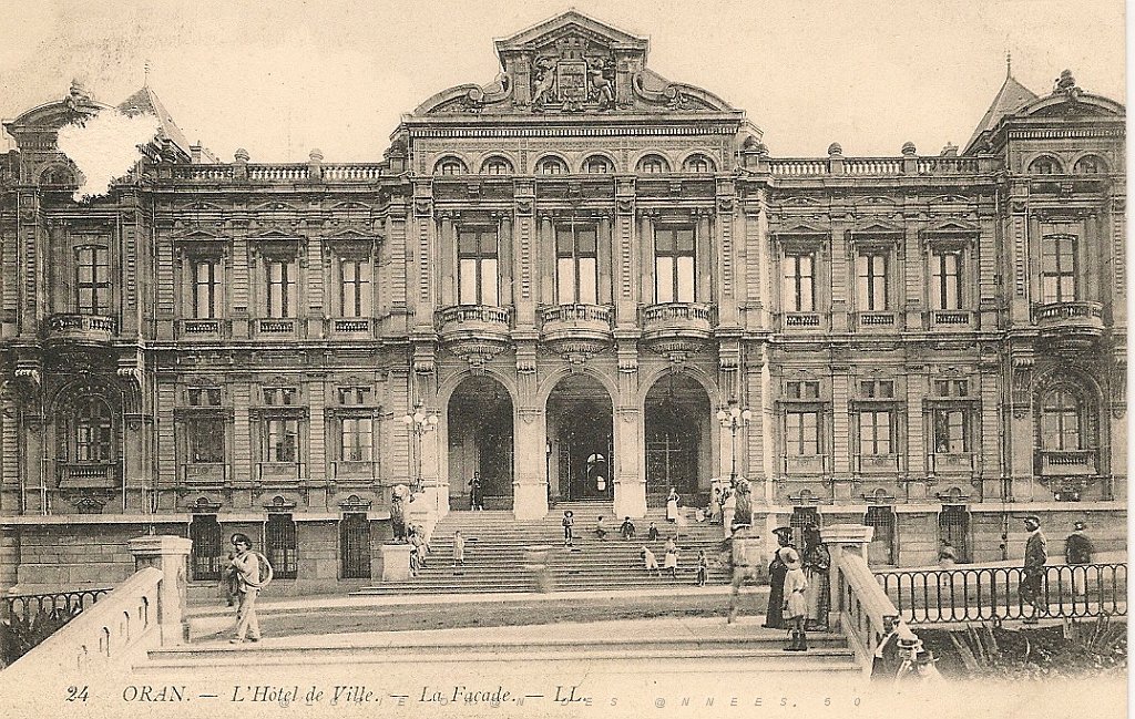 394- facade Mairie.jpg